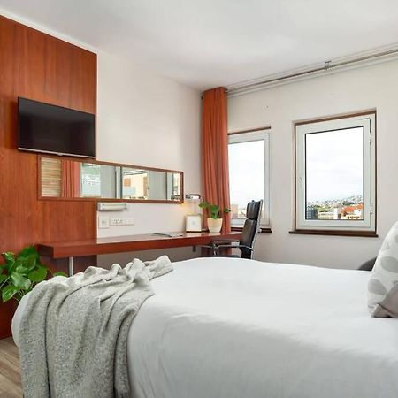 Central Modern City Escape Apartment! 开普敦 外观 照片