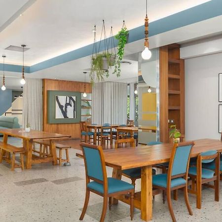 Central Modern City Escape Apartment! 开普敦 外观 照片